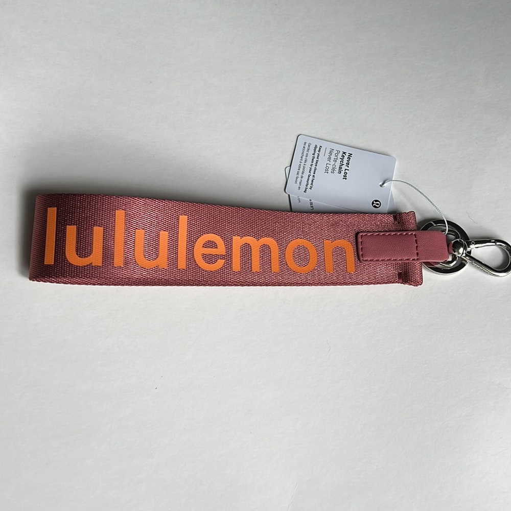 Lululemon Never Lost Keychain - Picture 2 of 4